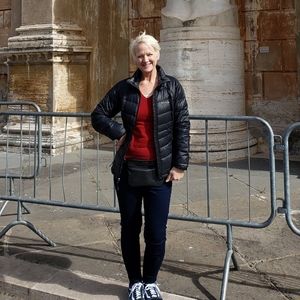 Meet your Posher, Elizabeth